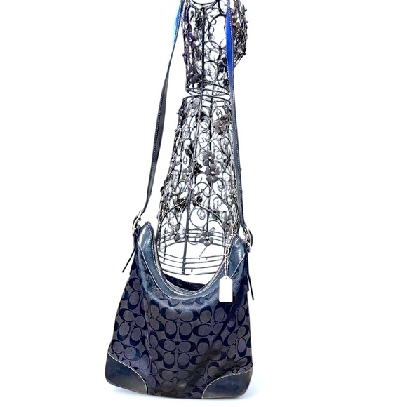 Coach - Picture 1 of 8